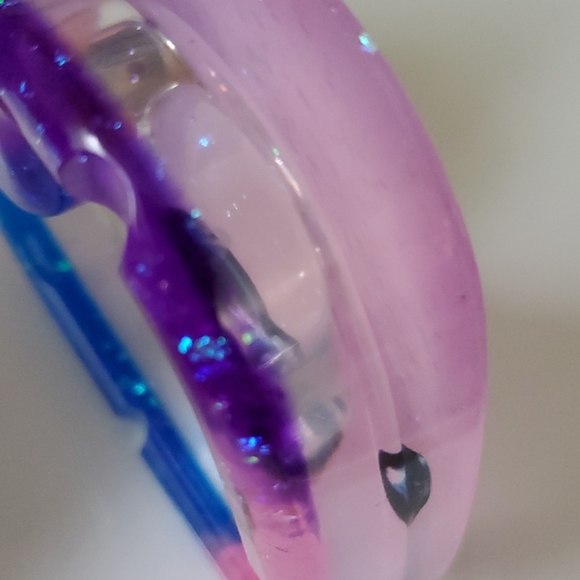 Resin ashtray - Picture 5 of 8